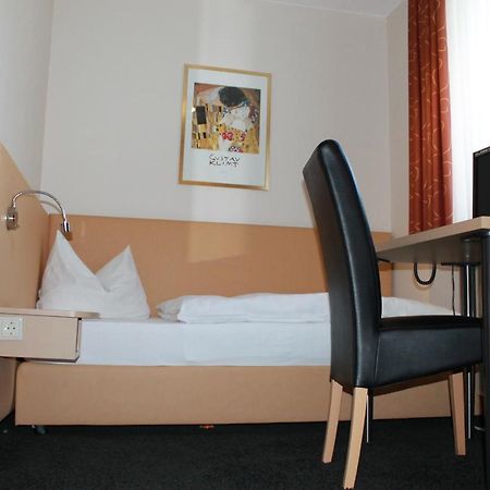 Hotel Huebler Frankfurt nad Menem Zewnętrze zdjęcie