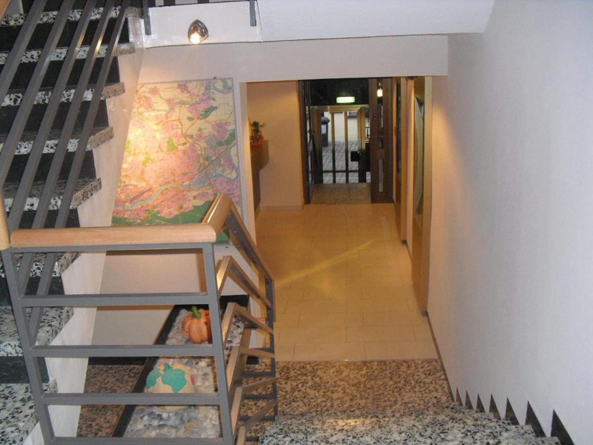 Hotel Huebler Frankfurt nad Menem Zewnętrze zdjęcie