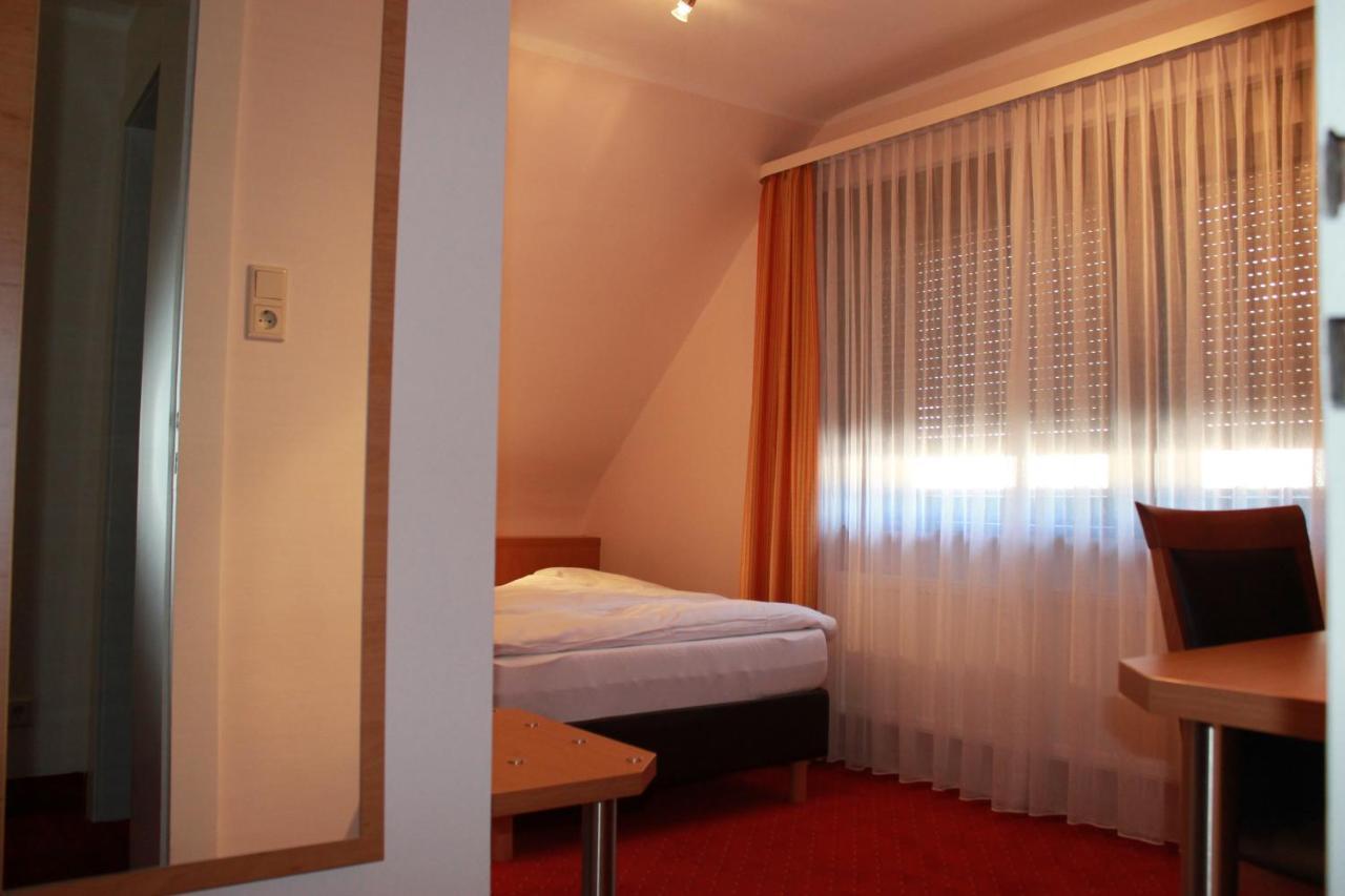 Hotel Huebler Frankfurt nad Menem Zewnętrze zdjęcie