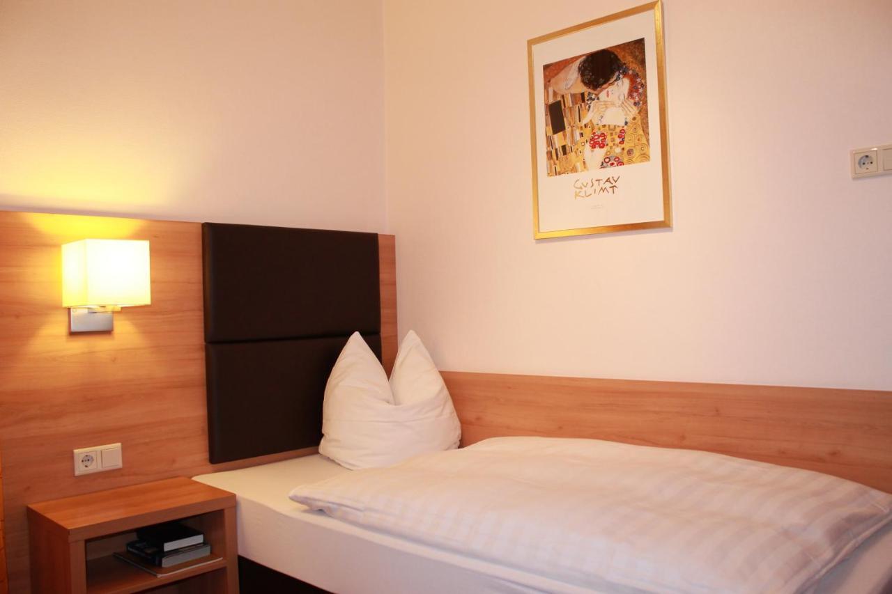 Hotel Huebler Frankfurt nad Menem Zewnętrze zdjęcie