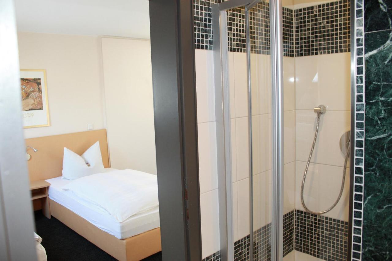 Hotel Huebler Frankfurt nad Menem Zewnętrze zdjęcie