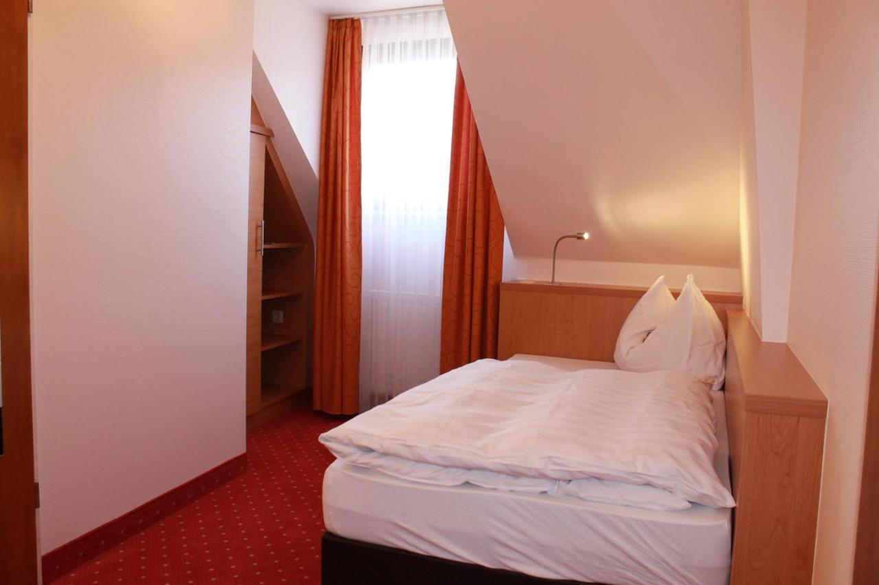 Hotel Huebler Frankfurt nad Menem Zewnętrze zdjęcie