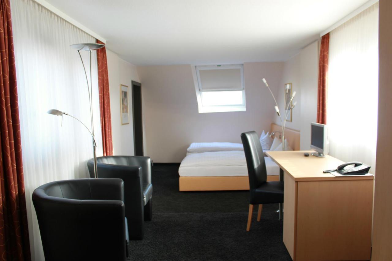 Hotel Huebler Frankfurt nad Menem Zewnętrze zdjęcie