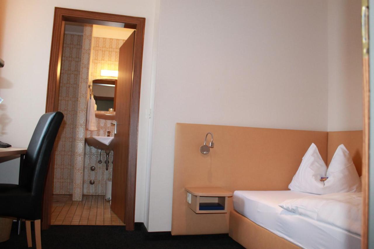 Hotel Huebler Frankfurt nad Menem Zewnętrze zdjęcie